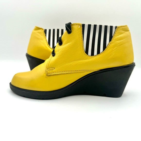 LEATHER YELLOW ANKLE BOOTS WEDGE PLATFORM BOOTS RUBBER SOLE LACE UP BOOTS SIZE 6 - Picture 9 of 16